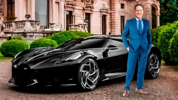 Dennis Collins Assets and Lifestyle