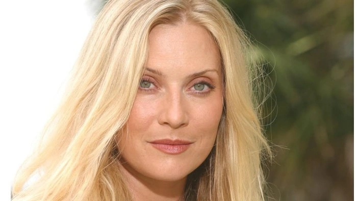 Emily Procter Biography