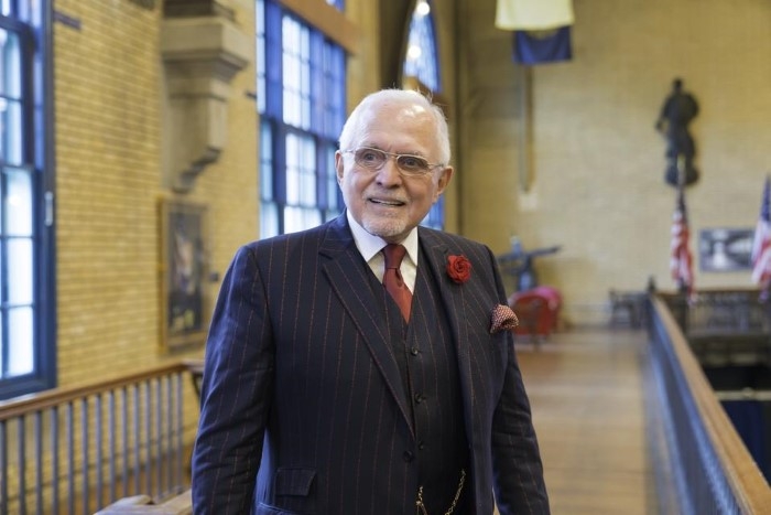 Dan Pena Net Assets