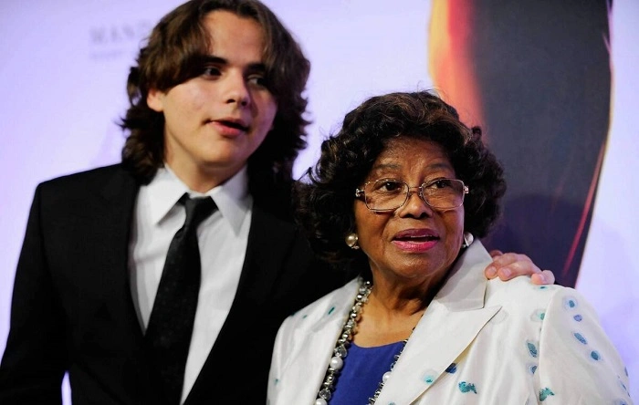 michael jackson mom age 3